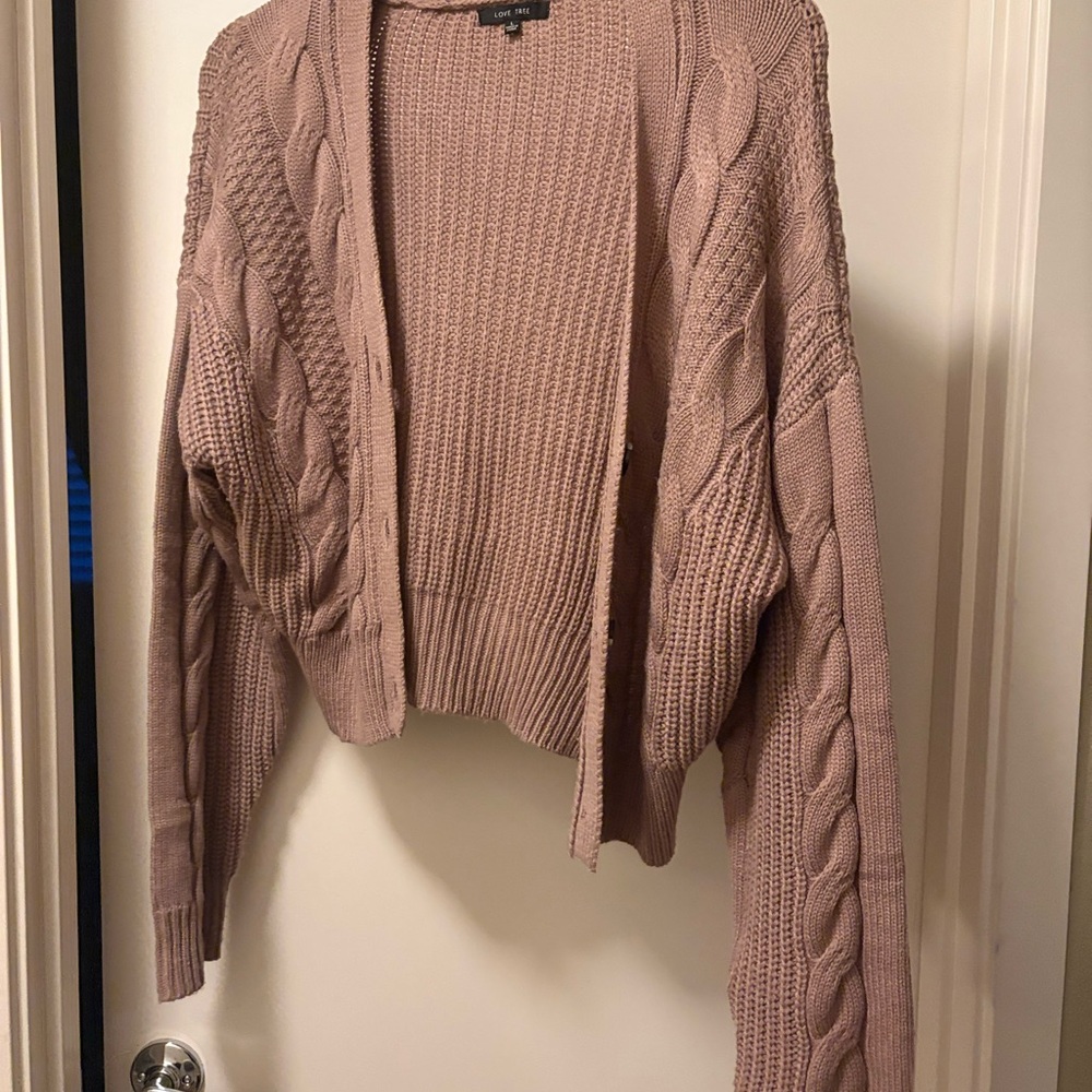 Women's Cable Knit Sweater in Mauve